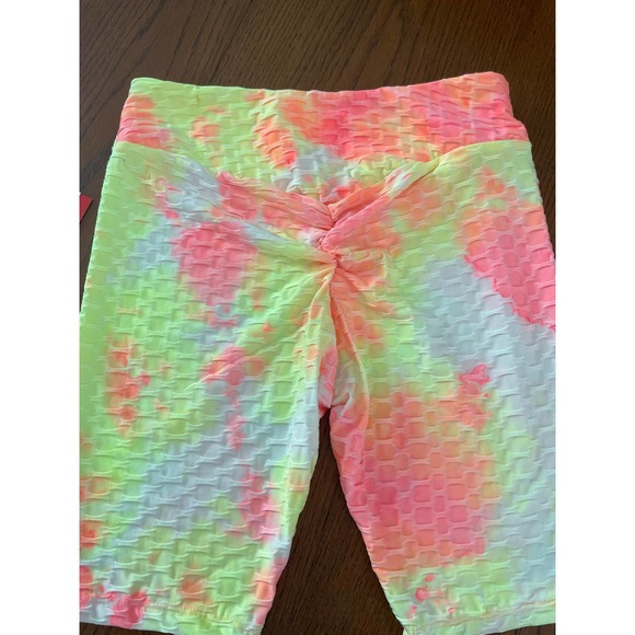 NWT Hot Kiss Shorts Size L - Picture 1 of 6